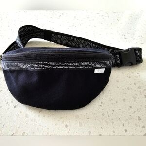 Chaco Unisex Fanny Pack Bag